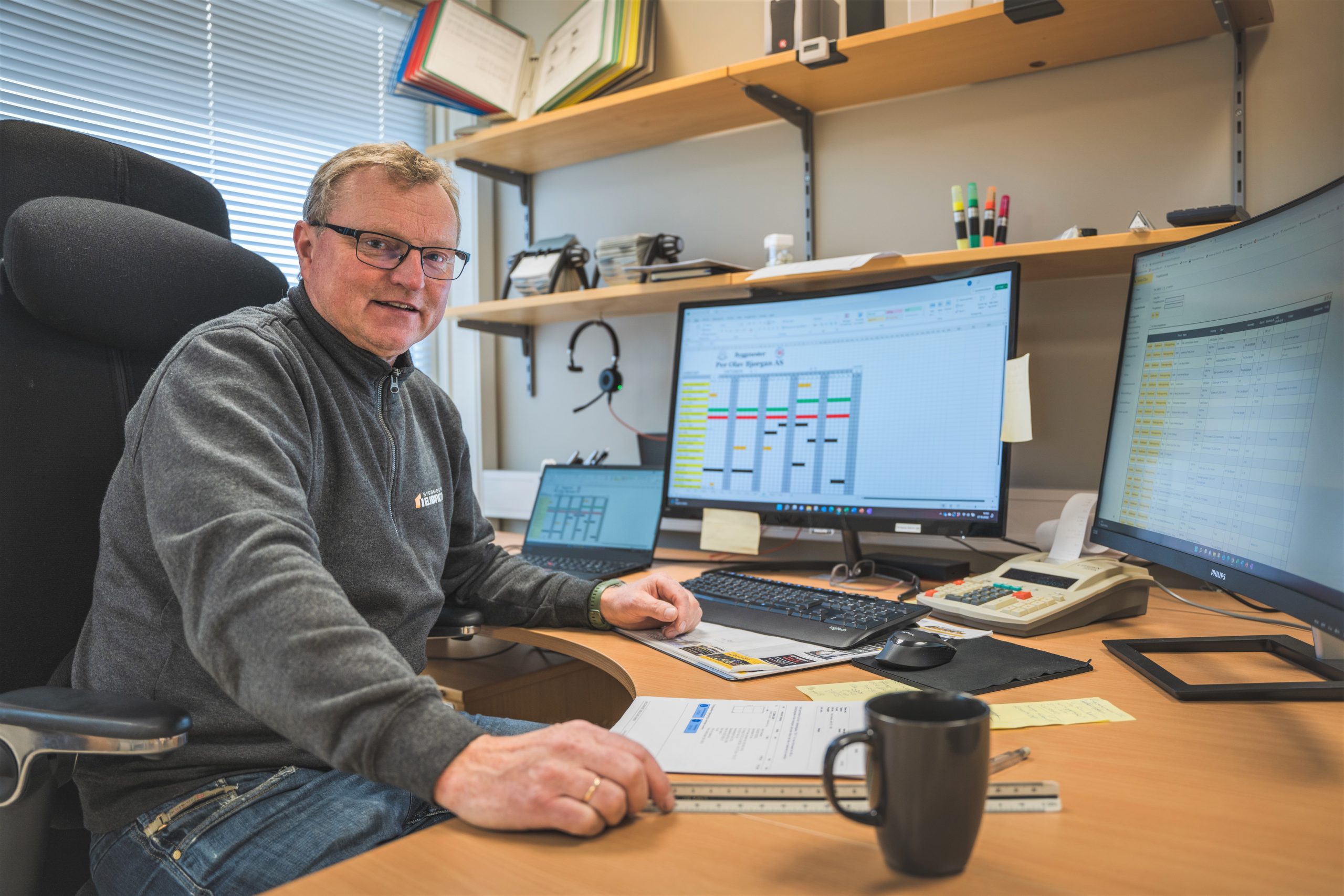 Per Olav Bjørgan på kontoret i Løten